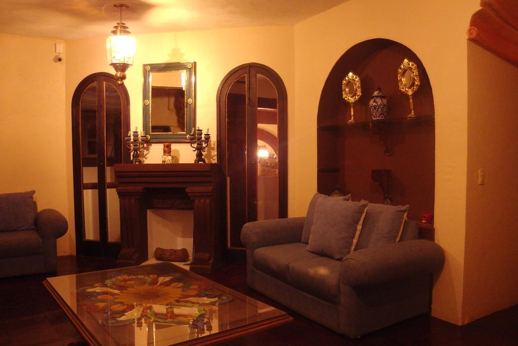 سان ميغيل دي الليندي Hospedaje 28 De Abril المظهر الخارجي الصورة